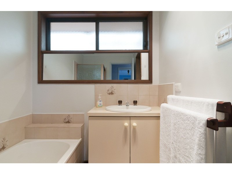 6 Edward Road, Chirnside Park VIC 3116