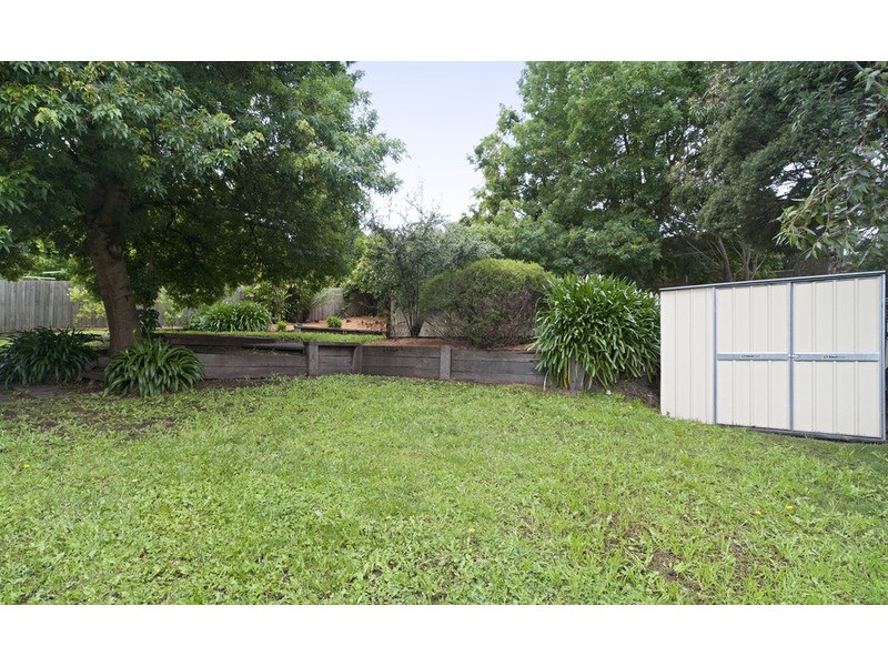 6 Edward Road, Chirnside Park VIC 3116