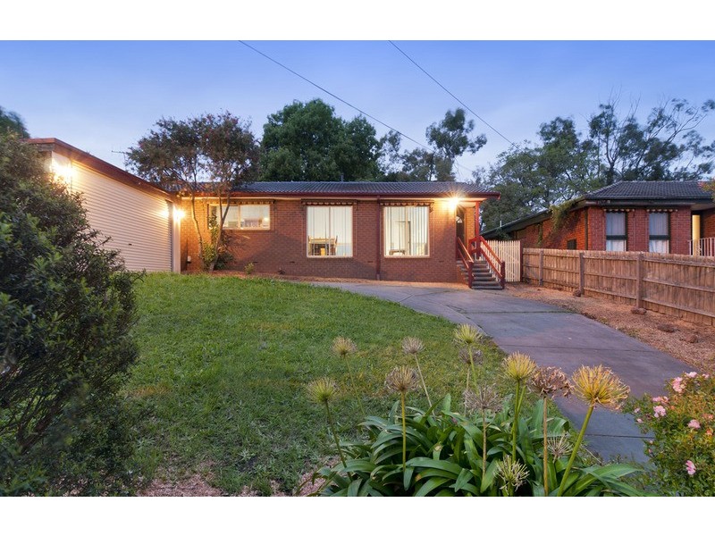 6 Edward Road, Chirnside Park VIC 3116