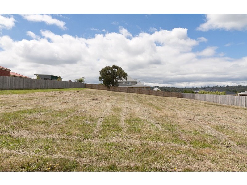 11 Bellbird Drive, Lilydale VIC 3140