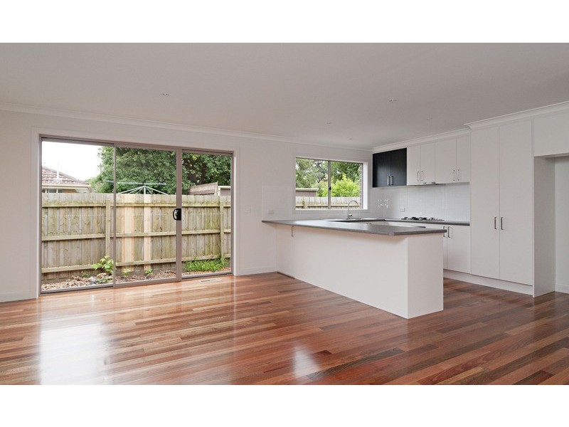 2/24 Garden Street, Kilsyth VIC 3137