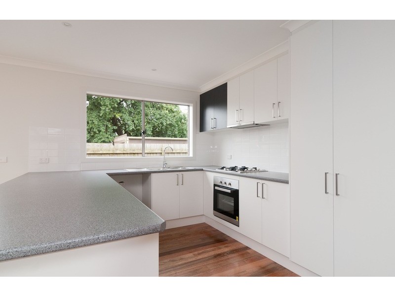 2/24 Garden Street, Kilsyth VIC 3137