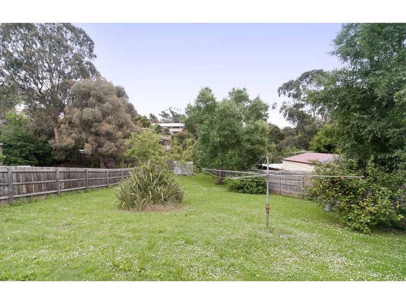 2/133 Victoria Road, Chirnside Park VIC 3116