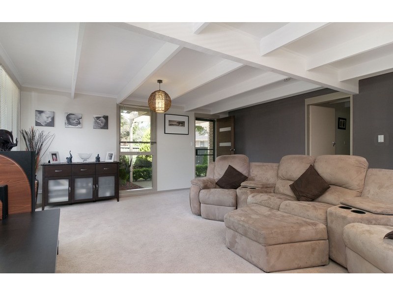 84 Bellara Drive, Mooroolbark VIC 3138