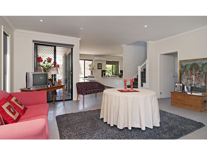 1/32 Bonnie View Road, Croydon North VIC 3136