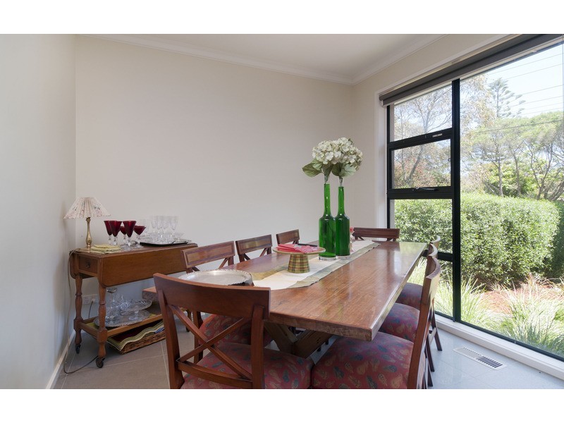 1/32 Bonnie View Road, Croydon North VIC 3136
