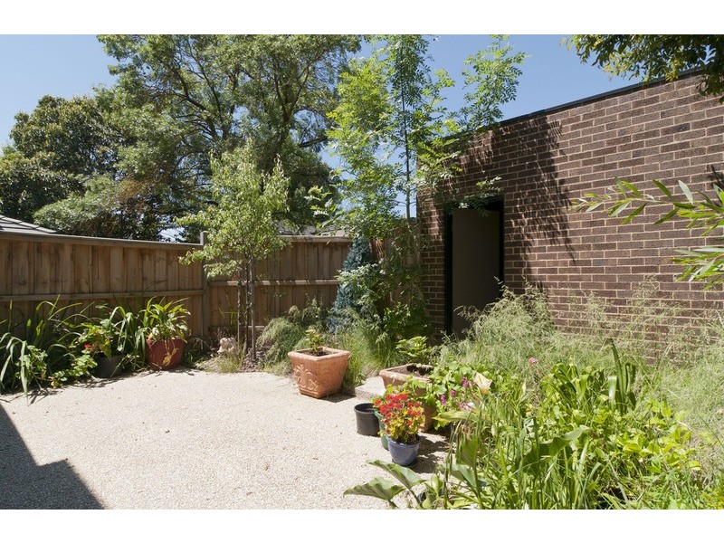 1/32 Bonnie View Road, Croydon North VIC 3136