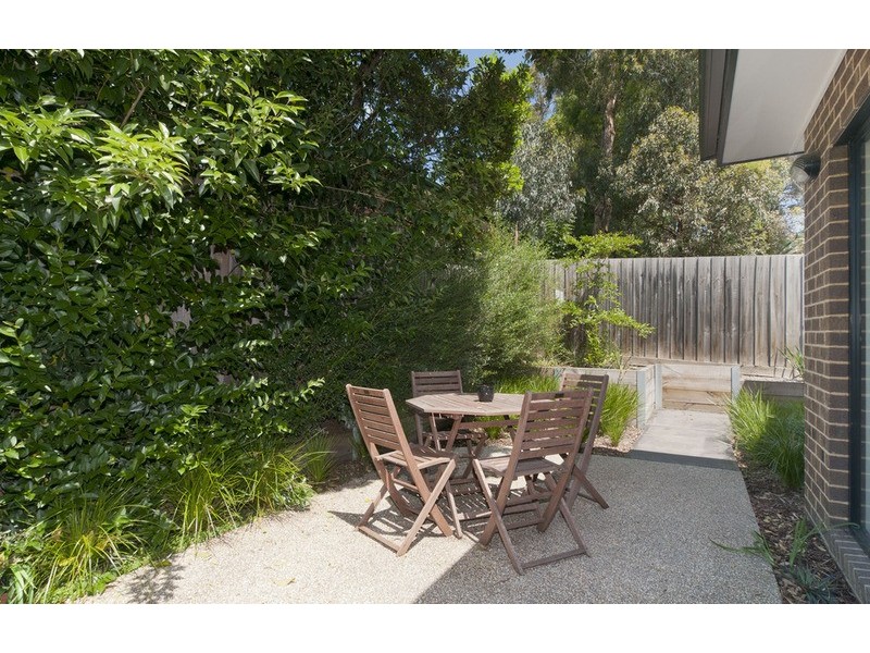 2/32 Bonnie View Road, Croydon North VIC 3136