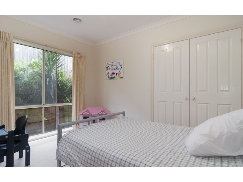 39 Freshfield Avenue, Mooroolbark VIC 3138