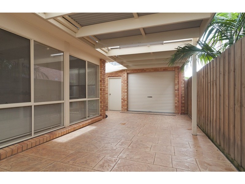 39 Freshfield Avenue, Mooroolbark VIC 3138