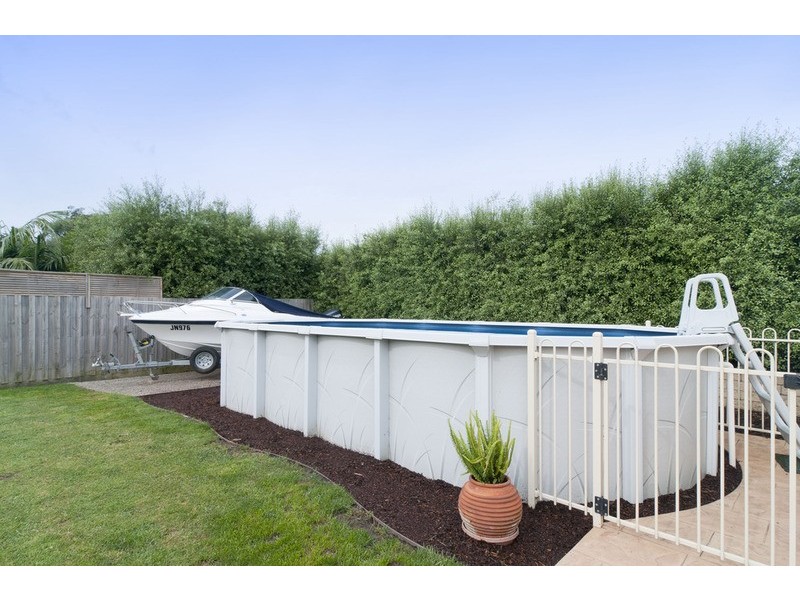 39 Freshfield Avenue, Mooroolbark VIC 3138