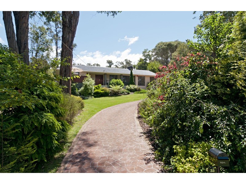 33 Rangeview  Road, Mount Evelyn VIC 3796
