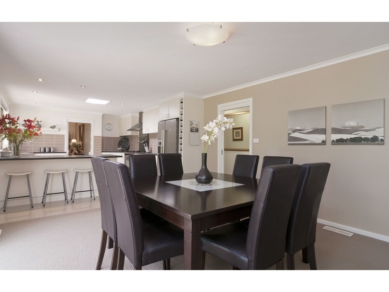 33 Rangeview  Road, Mount Evelyn VIC 3796