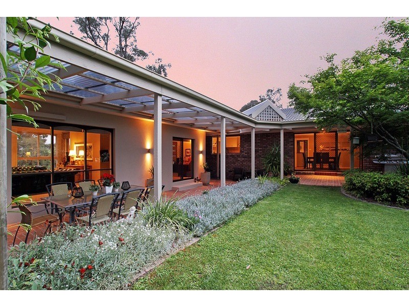 33 Rangeview  Road, Mount Evelyn VIC 3796