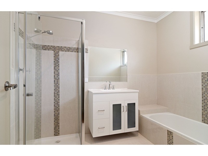 1/5 Contour Court, Chirnside Park VIC 3116