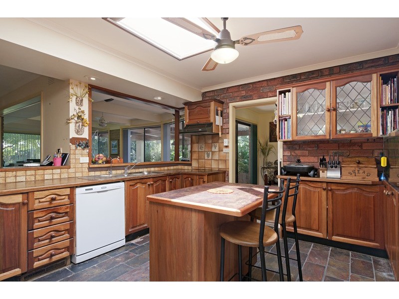 21 Songbird Avenue, Chirnside Park VIC 3116