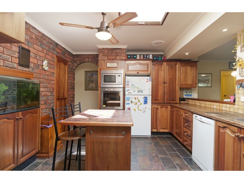 21 Songbird Avenue, Chirnside Park VIC 3116