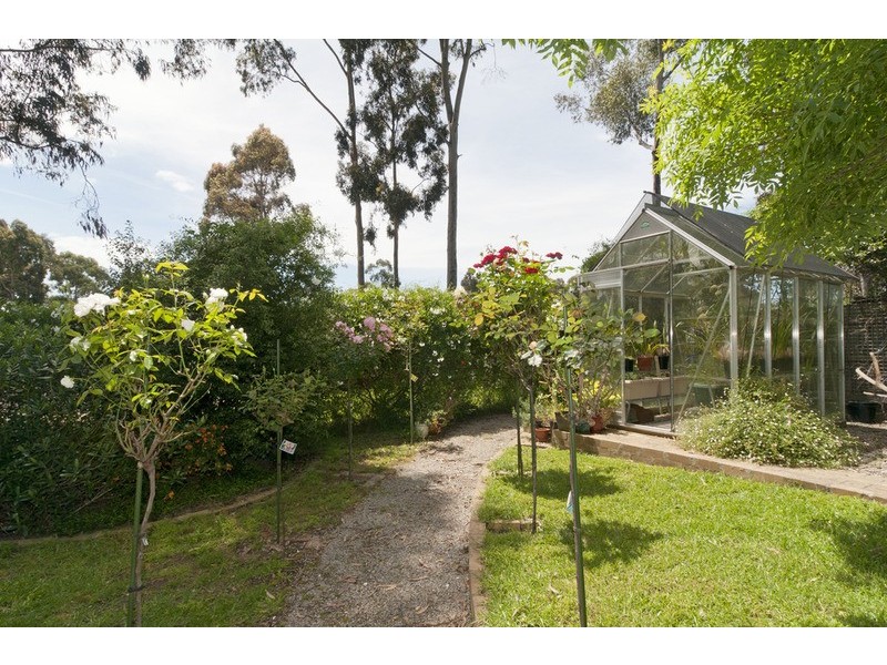 21 Songbird Avenue, Chirnside Park VIC 3116