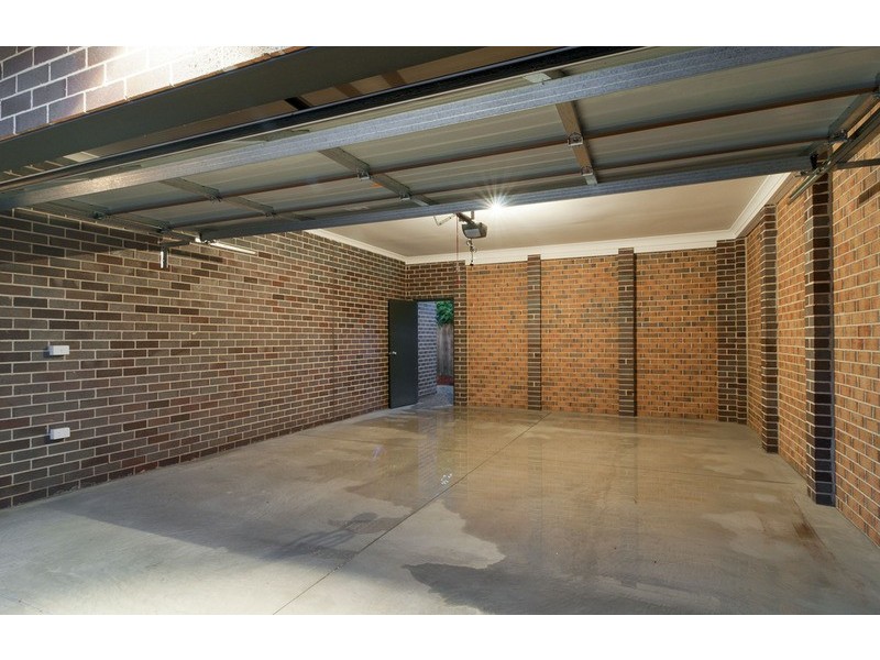 2/14 Piccadilly Court, Kilsyth VIC 3137