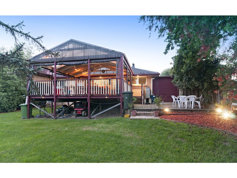 17 Gordon Court, Mooroolbark VIC 3138