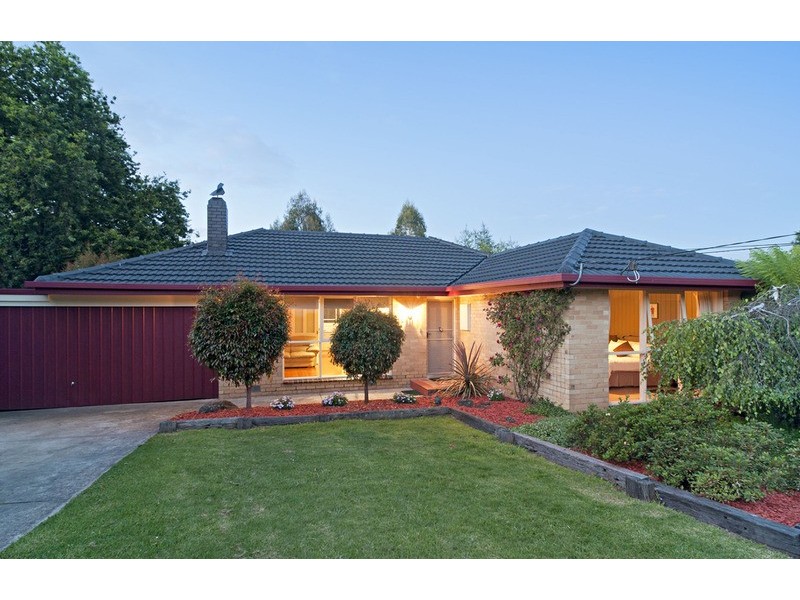 17 Gordon Court, Mooroolbark VIC 3138
