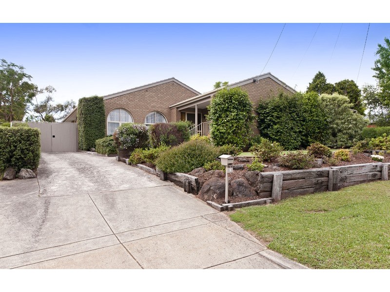 3 Kadina Court, Mooroolbark VIC 3138