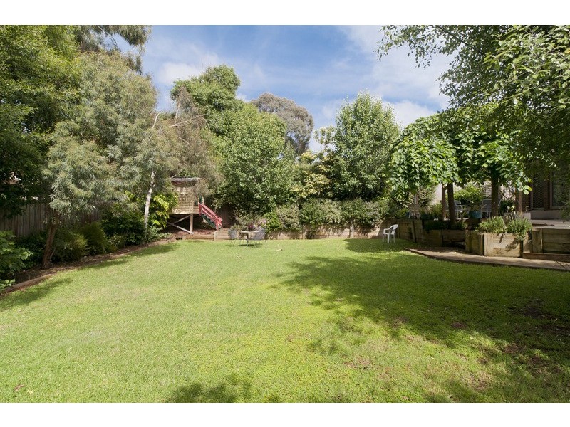 11 Birchwood Drive, Mooroolbark VIC 3138