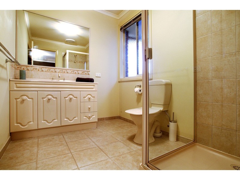 2/12 Pope Avenue, Boronia VIC 3155