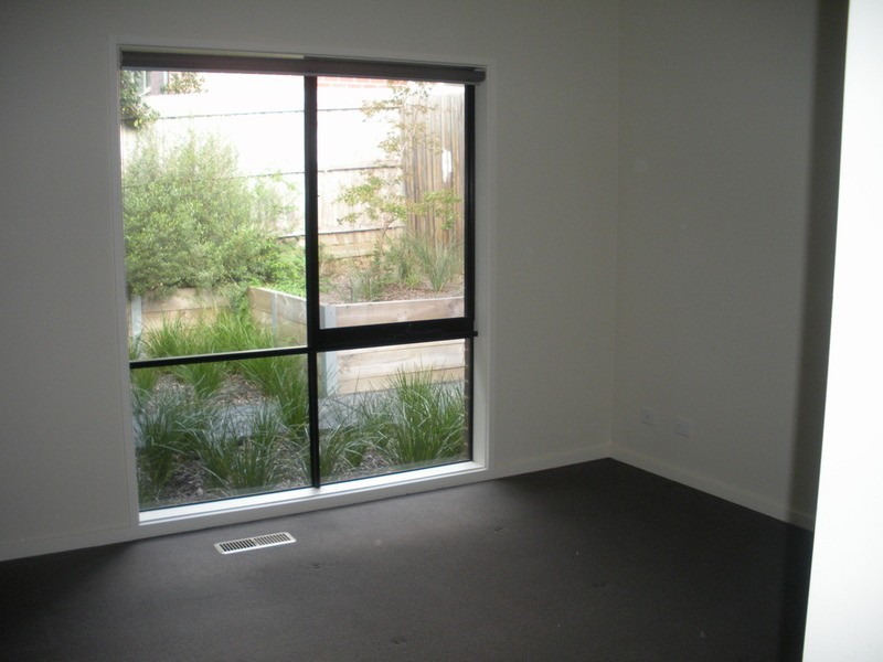 3/32 Bonnie View  Road, Croydon VIC 3136