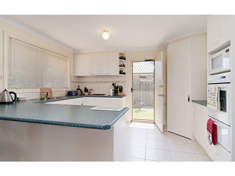 1/6 Churchill Road, Croydon VIC 3136