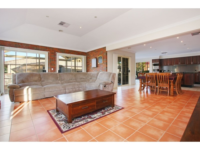 12 Lakeview Drive, Lilydale VIC 3140