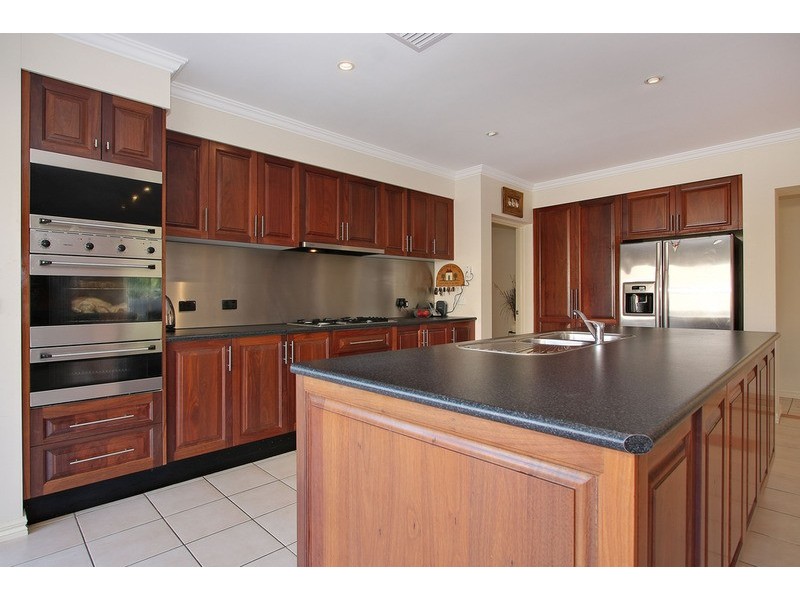 12 Lakeview Drive, Lilydale VIC 3140