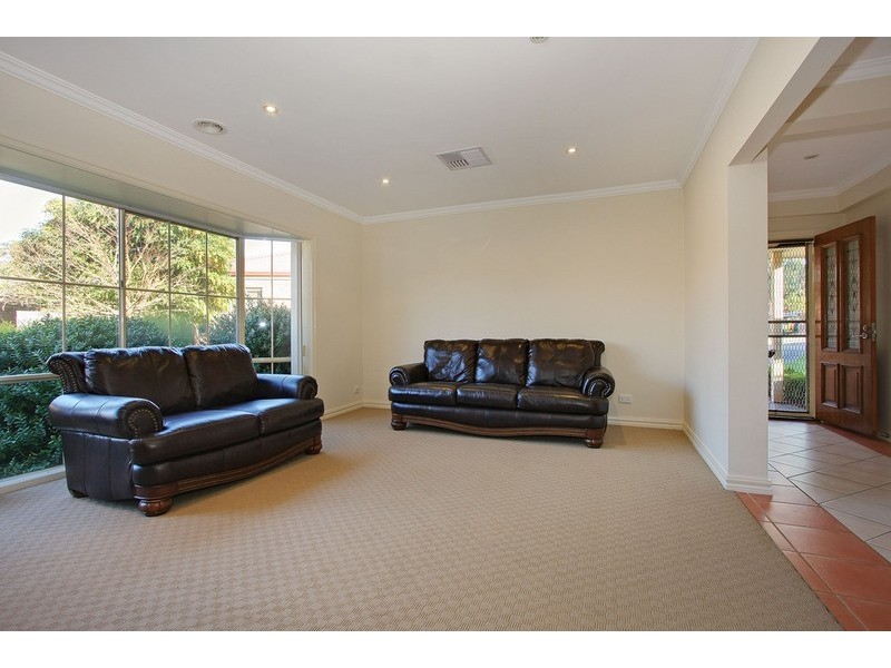 12 Lakeview Drive, Lilydale VIC 3140