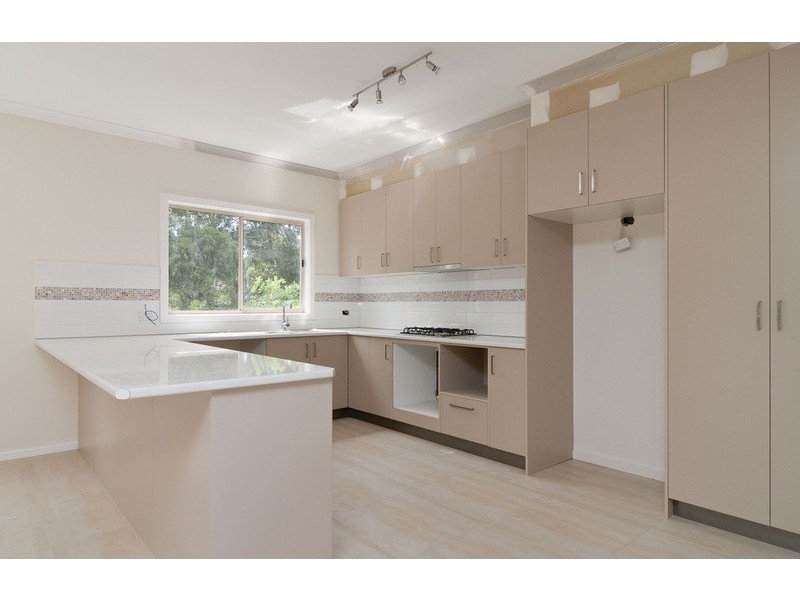 2/48 Rolloway Rise, Chirnside Park VIC 3116