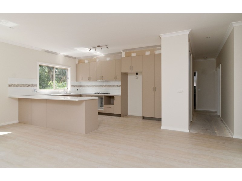 2/48 Rolloway Rise, Chirnside Park VIC 3116