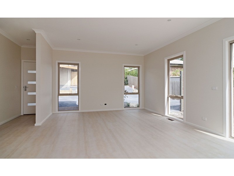 2/48 Rolloway Rise, Chirnside Park VIC 3116