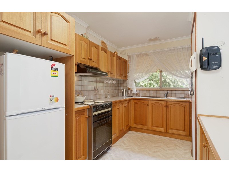 7 Nambour Drive, Mooroolbark VIC 3138