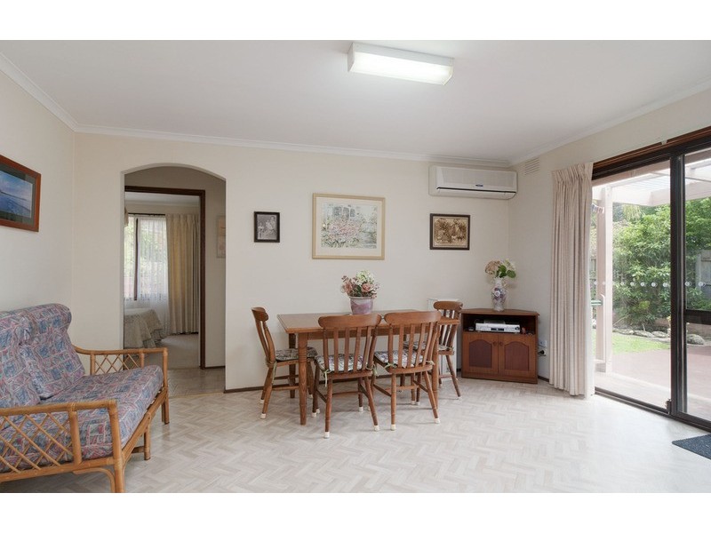 7 Nambour Drive, Mooroolbark VIC 3138