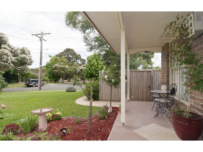 1 Malcolm Court, Croydon North VIC 3136