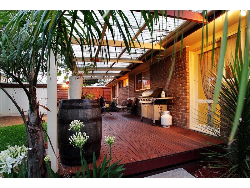 1 Malcolm Court, Croydon North VIC 3136