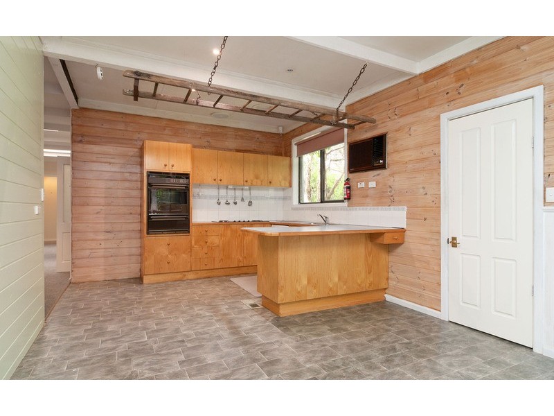 15 Hill Road, Montrose VIC 3765