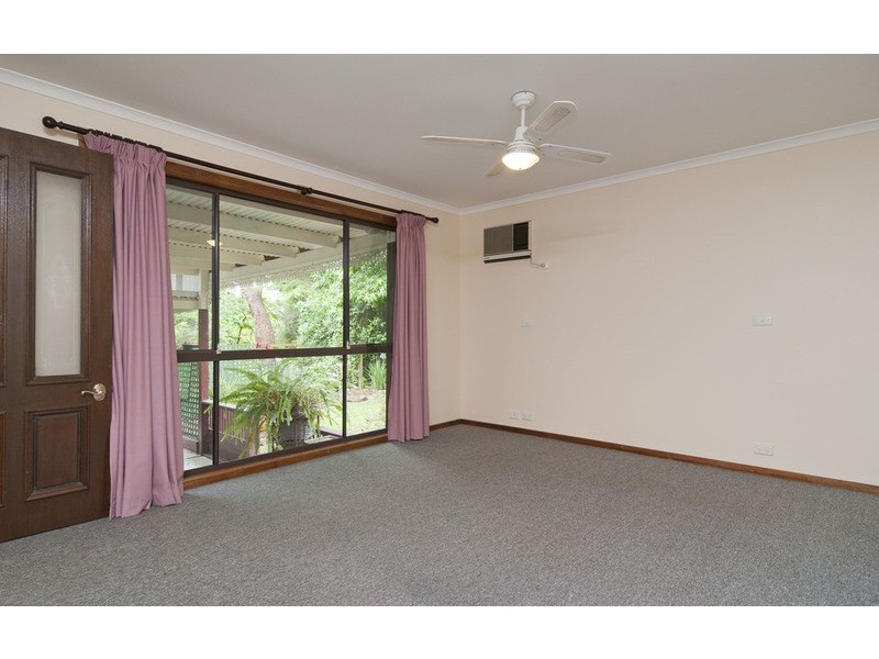 15 Hill Road, Montrose VIC 3765