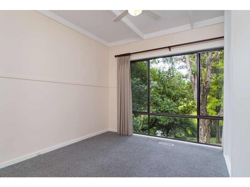 15 Hill Road, Montrose VIC 3765