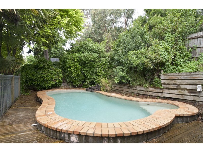 15 Hill Road, Montrose VIC 3765