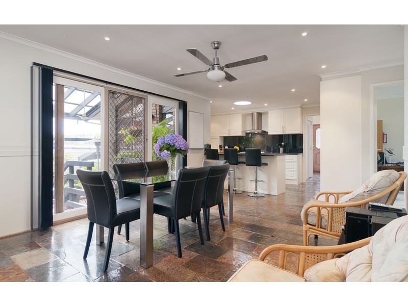 8 Drysdale Place, Mooroolbark VIC 3138