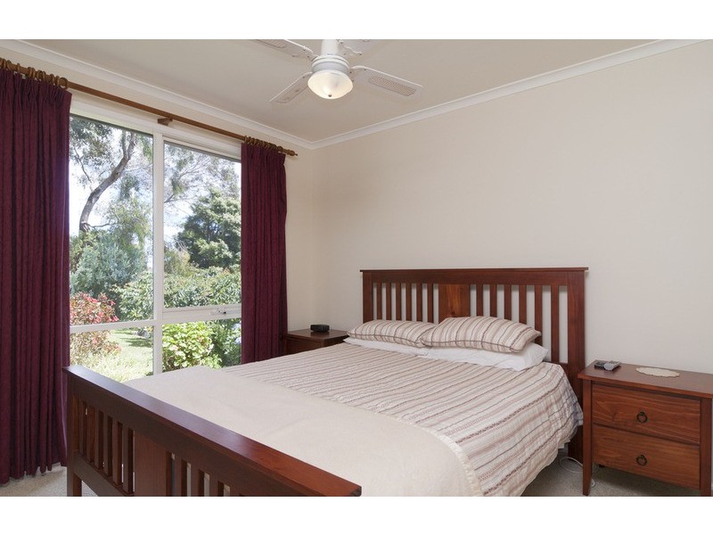 8 Drysdale Place, Mooroolbark VIC 3138