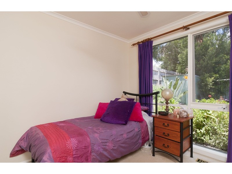 8 Drysdale Place, Mooroolbark VIC 3138