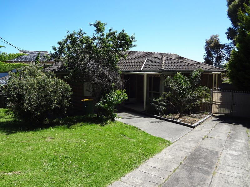 23 Meadowlark Lane, Mooroolbark VIC 3138