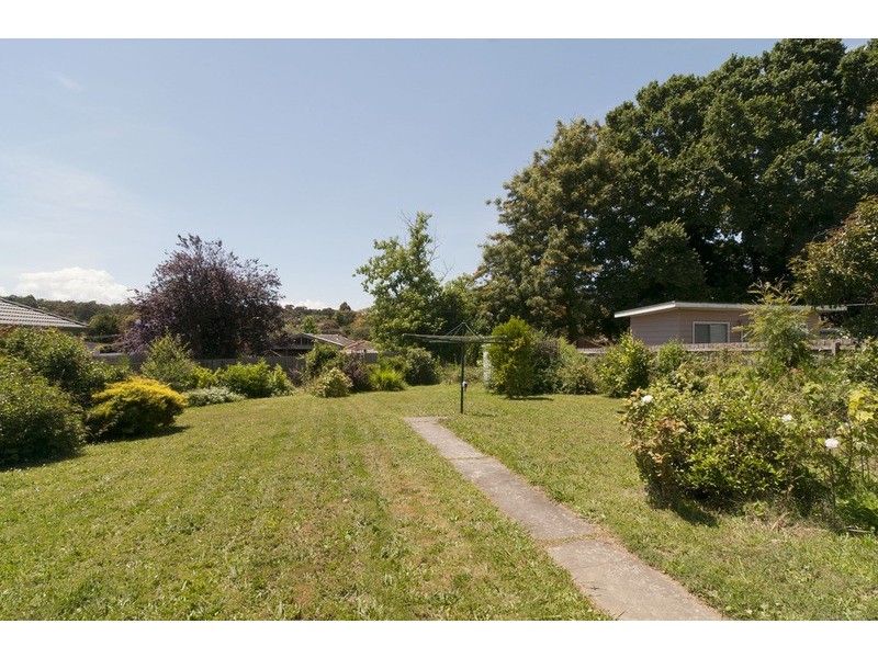 8 Pembroke Road, Mooroolbark VIC 3138