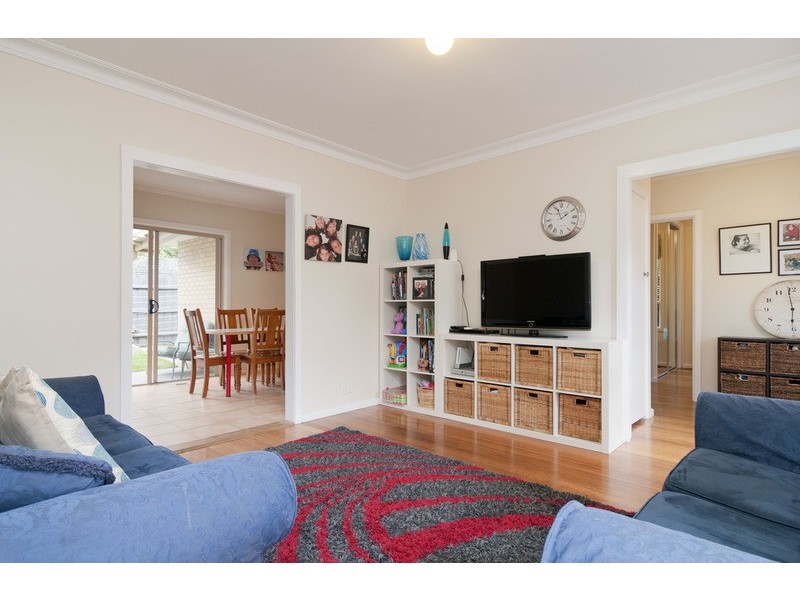 1/22 Broughton Avenue, Croydon VIC 3136